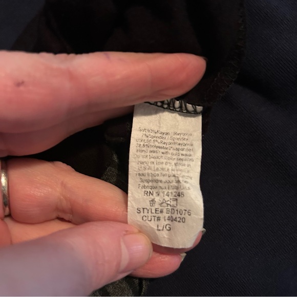 Long Dress with nice grey stripped detail - Made in USA from Love Blossom - Picture 11 of 11